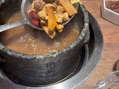 -蘑界·野生菌火锅(深业上城店)