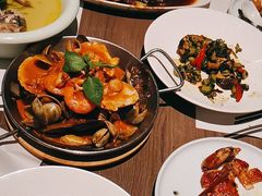 -港丽餐厅(来福士店)
