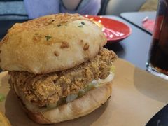 -必胜客(蚌埠东海万达店)