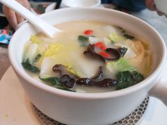 无油鱼汤煮食蔬-大树餐厅(红旗街万达店)