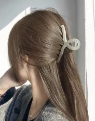 -艺格造型染发烫发