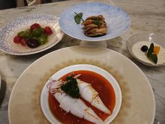 -浅深(世茂滨江精品店)