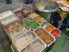 -席娜卡琳火车铁道夜市