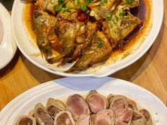 大肠灌肉拼灌连蹄-福贵杀猪菜(吉星商住店)
