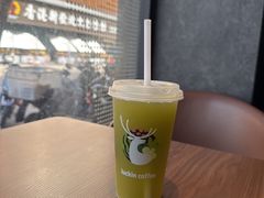 -瑞幸咖啡(皇岗村广场中庭店)