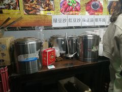 自助取餐区-小民大排档(光谷店)