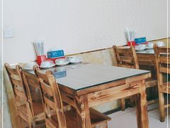 大堂-三点小吃(山大店)