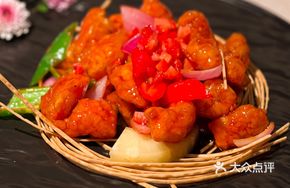 Fresh Fruit Crispy Sweet and Sour Pork