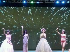 -金东尼人妖秀