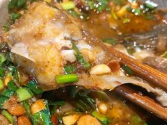 -肖肖酸萝卜鱼火锅(总店)