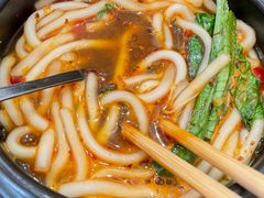 砂锅米粉-猪脑壳凉面(武陵源店)