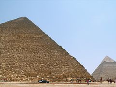 -吉萨金字塔群