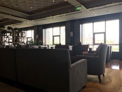 -大雁塔假日酒店·绿茵阁西餐厅