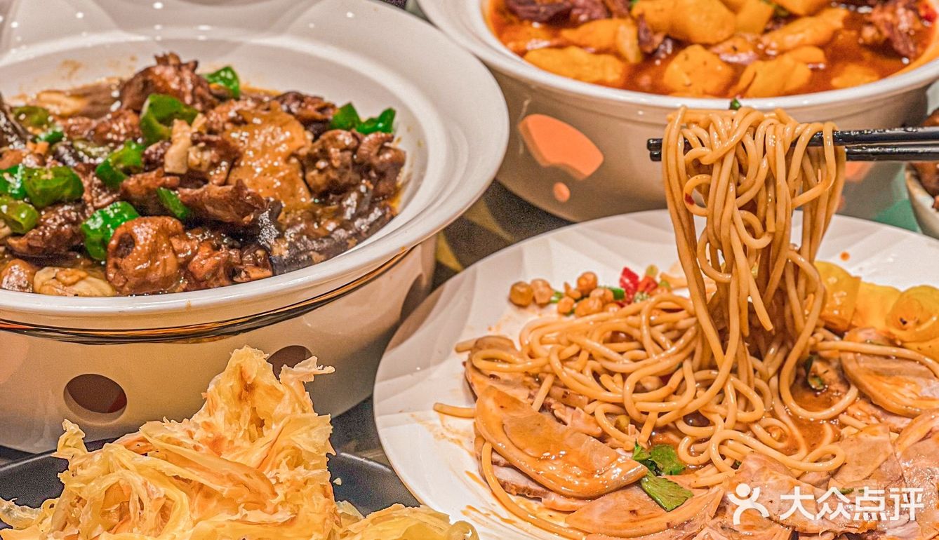 我发现了一家可以吃遍全国的特色菜‼️码住