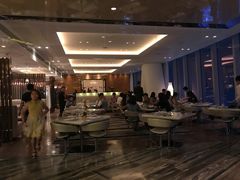 大堂-广州四季酒店·意珍·意式自助餐