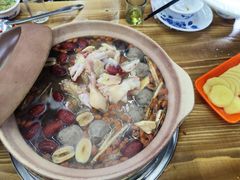 -广味炭炉鸡煲(宝业路分店)