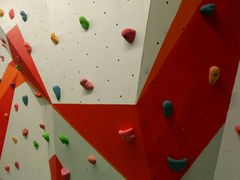 -悦动体能篮球羽毛球网球(三里河店)