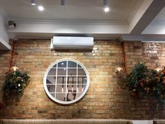 -FLOVIE FLORIST CAFE