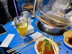 -马路边边麻辣烫串串火锅(体育西路店)