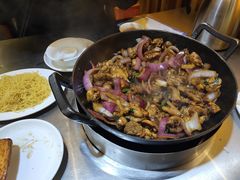 -胡须佬鸡煲四季火锅店(石厦西村直营店)