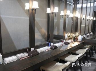 我不允许我的脸变成大沙漠！