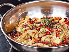 干锅牛蛙-业华湘·特色菜
