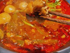 -憨孃孃·重庆老火锅(红山黑金店)