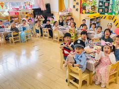 -上海青草地幼儿园