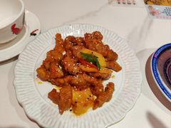 菠萝酸甜肉-芽笼芽笼新加坡餐厅(世纪汇店)