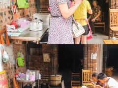 -梁阿婆廿年老牌扣肉糯米饭