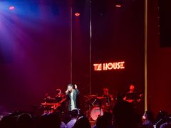 -TZ House音乐现场(来福士中心店)