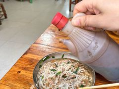 -正宗杨记普洱酸醋米线(总店)