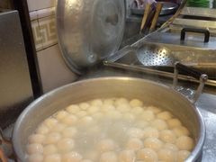 正麻蓉汤丸-芬芳甜品(同福路店)