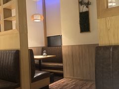 -聚友斋(陶瓷琉璃馆水晶街店)