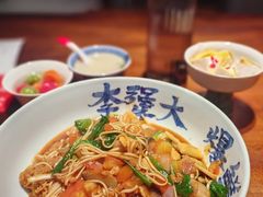 -李犟大爆鳝面·手工蟹黄包(湖滨西湖店)
