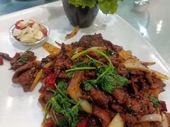 -大宝全猪馆(南京路店)