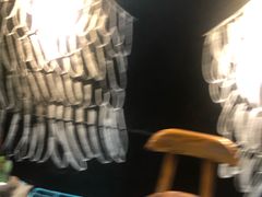 -志龙皇冠吃货椰子铺