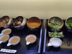 -毛辣果·贵州红酸汤牛肉火锅(西单店)