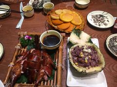 -老滇山寨•云南特色菜•地方菜•民族风情歌舞表演(金碧店)