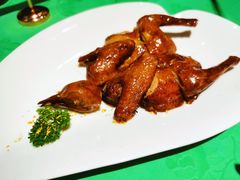 桂花烤乳鸽-誉八仙茶室酒楼(新天地店)