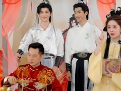 -瑞幸咖啡(石榴中心店)