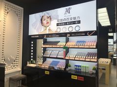 -LOHO眼镜(上海市浦江万达店)