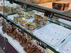 -新月蛋糕西点专卖店(大麦街店)