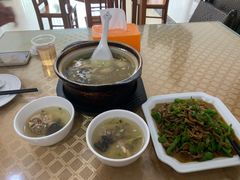 -山里人家土菜馆(茅山店)