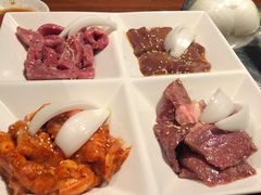 -焼肉まんぐう