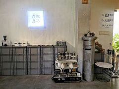 -边渡咖啡烘焙店(昙华林店)
