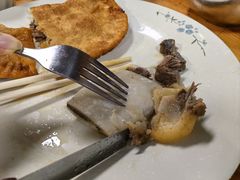 -敖特尔布里亚特美食坊(世纪花苑店)
