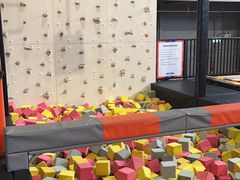 -嗨翻Hi-Fun竞技主题乐园·蹦床亲子生日轰趴(国光1937店)