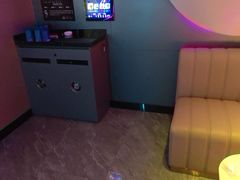 -凡花主题KTV(天虹店)