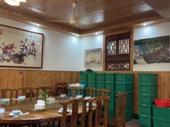 -芦茨金富饭庄·25年老字号·专做稻草鸡